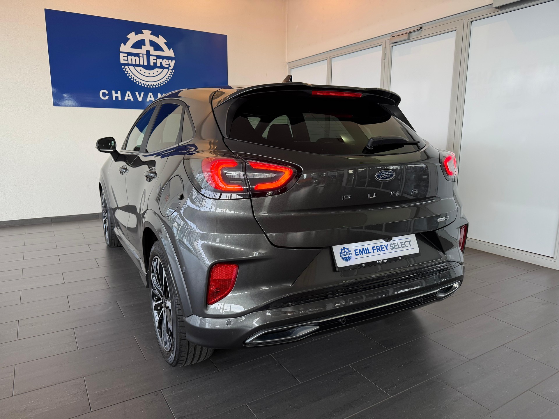 FORD Puma 1.0 EcoB Hybrid 155 ST-Line Vignale-image-4