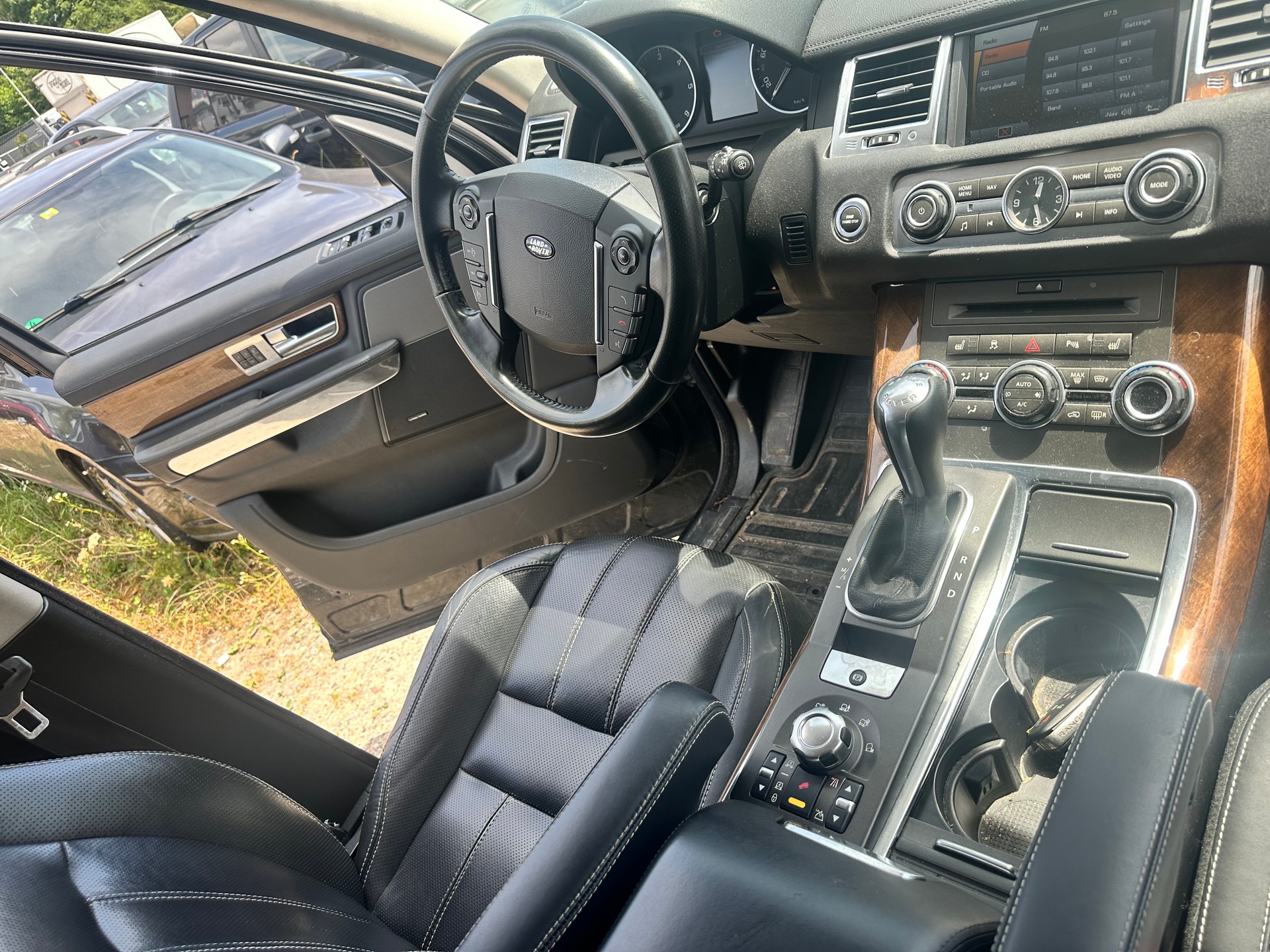 LAND ROVER RANGE ROVER SPORT-image-7