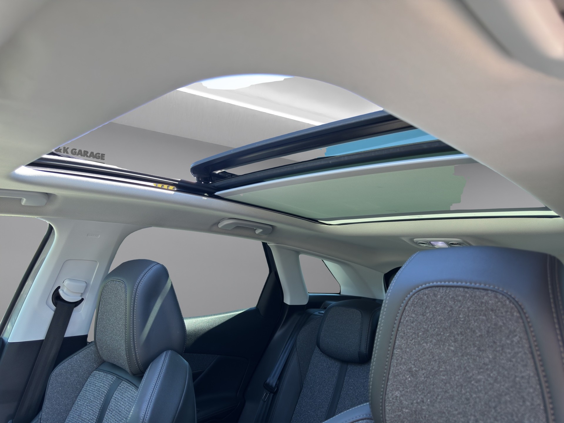 PEUGEOT 3008 1.5 BlueHDi Allure EAT-image-16
