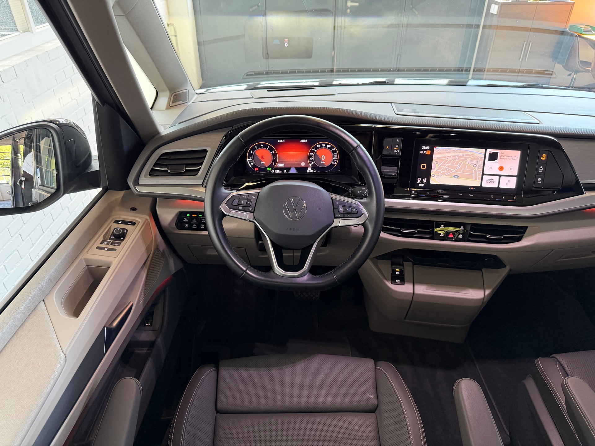 VW Multivan 2.0 TSI 204 PS '' EDITION '' LEDER ''Life DSG Lang-image-19