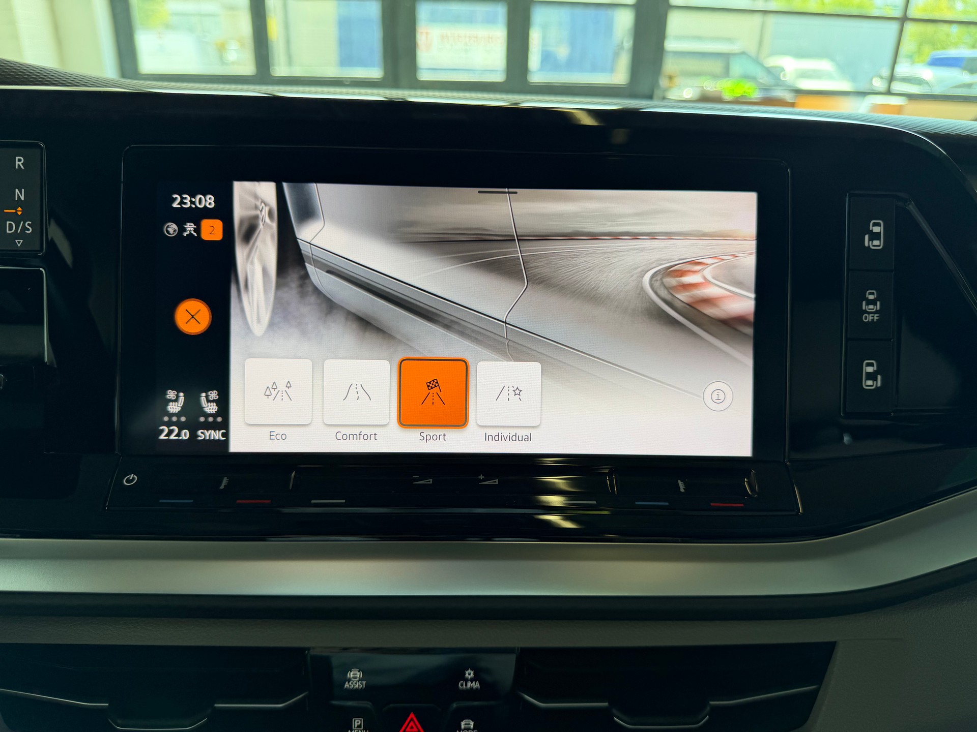 VW Multivan 2.0 TSI 204 PS '' EDITION '' LEDER ''Life DSG Lang-image-28