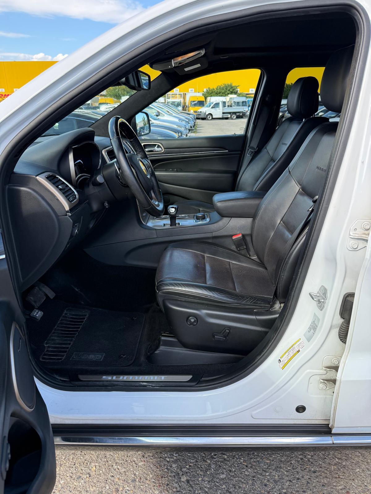 JEEP Grand Cherokee 3.0 CRD 250 Summit-image-7