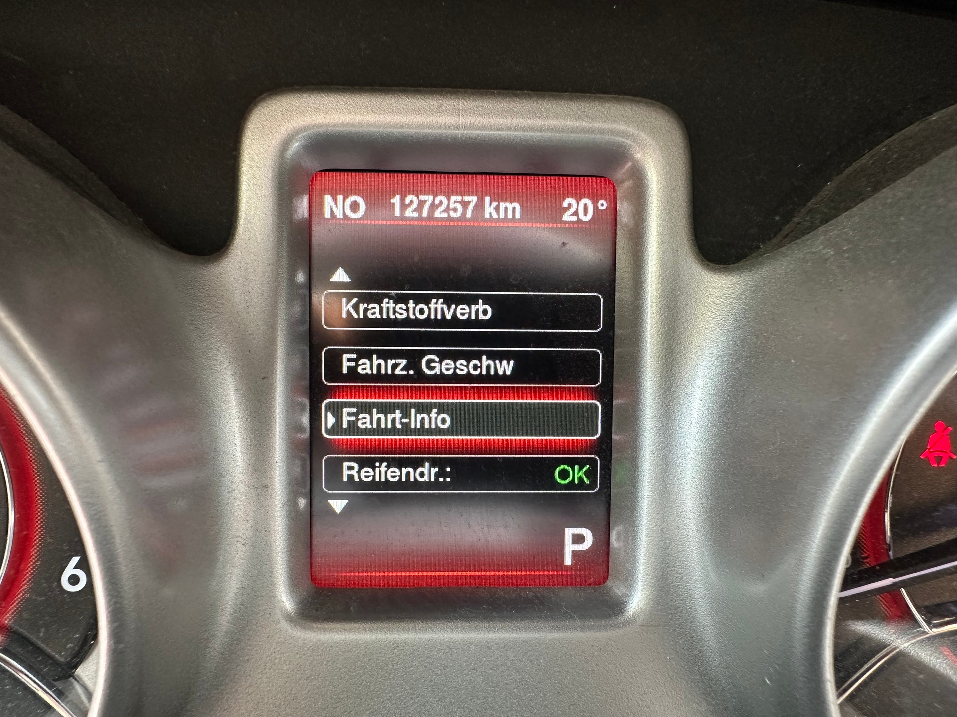 FIAT Freemont 2.0 MJ Lounge AWD Automat-image-13