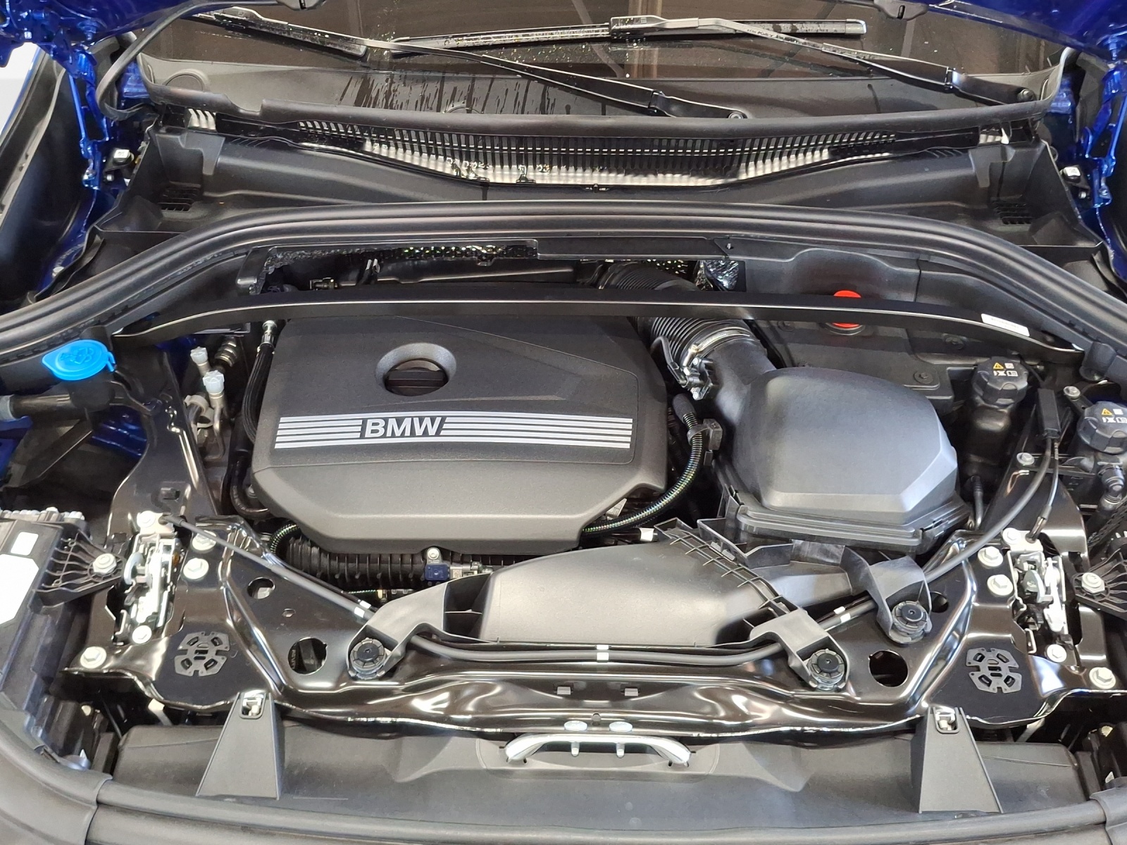BMW X1 xDrive 23i 48V M Sport-image-15
