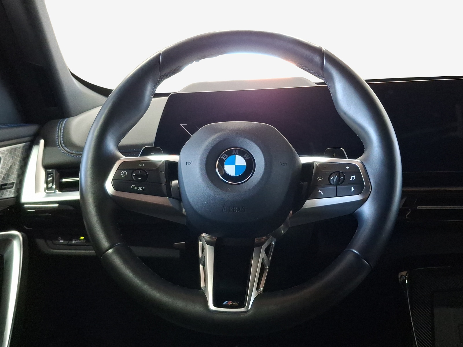 BMW X1 xDrive 23i 48V M Sport-image-8