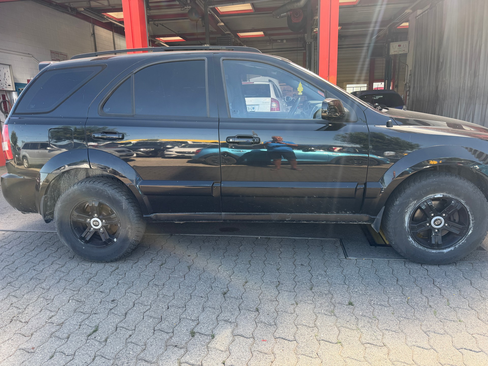 KIA Sorento 2.5 CRDI EX-image-3