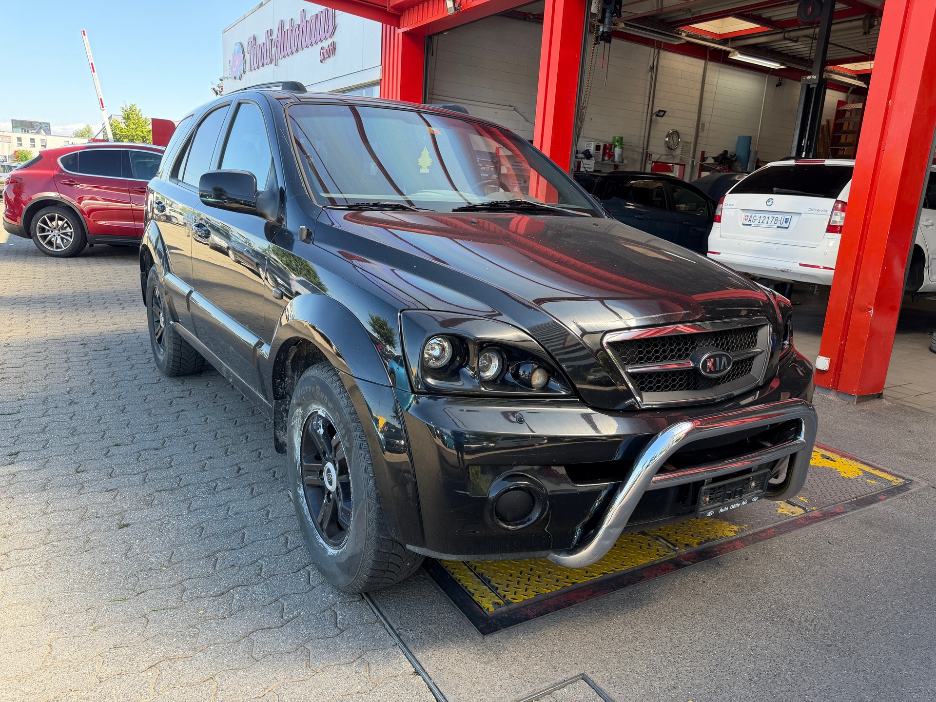 KIA Sorento 2.5 CRDI EX-image-1