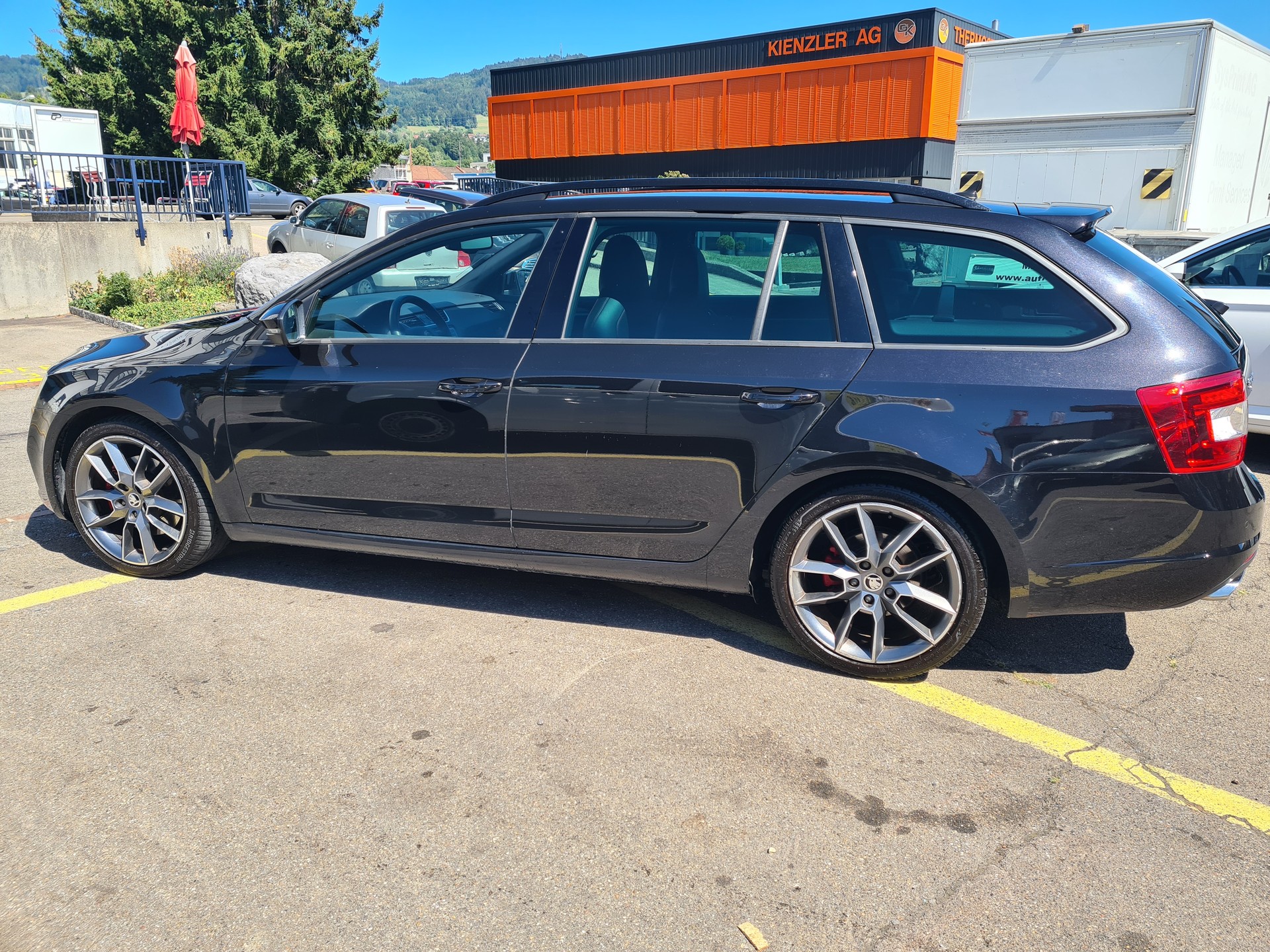SKODA Octavia Combi 2.0 TDI RS DSG-image-3