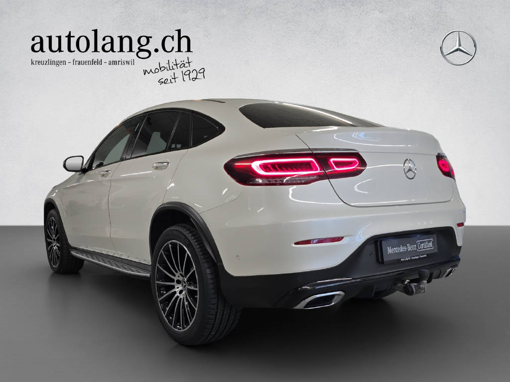 MERCEDES-BENZ GLC 300 e AMG Line 4Matic Coupé-image-2
