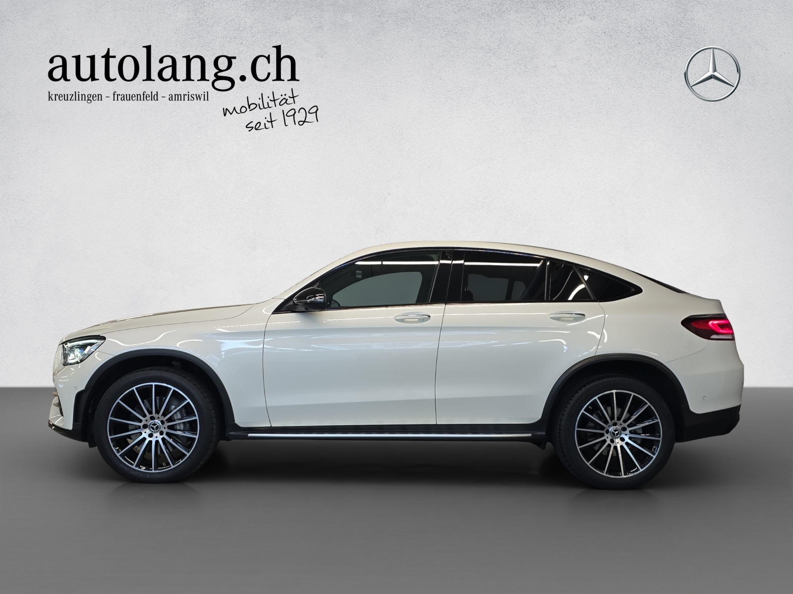 MERCEDES-BENZ GLC 300 e AMG Line 4Matic Coupé-image-2