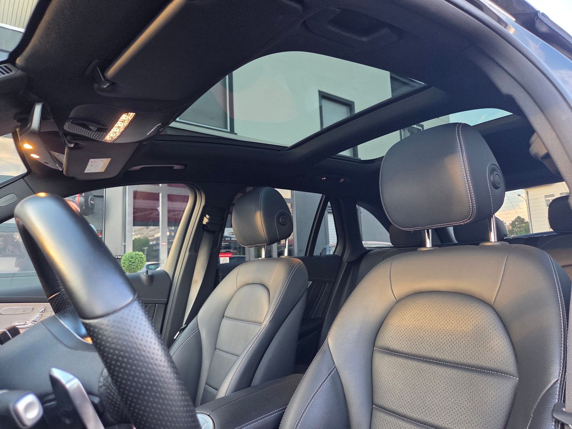 MERCEDES-BENZ GLC 400 d 4Matic AMG Line 9G-Tronic-image-14
