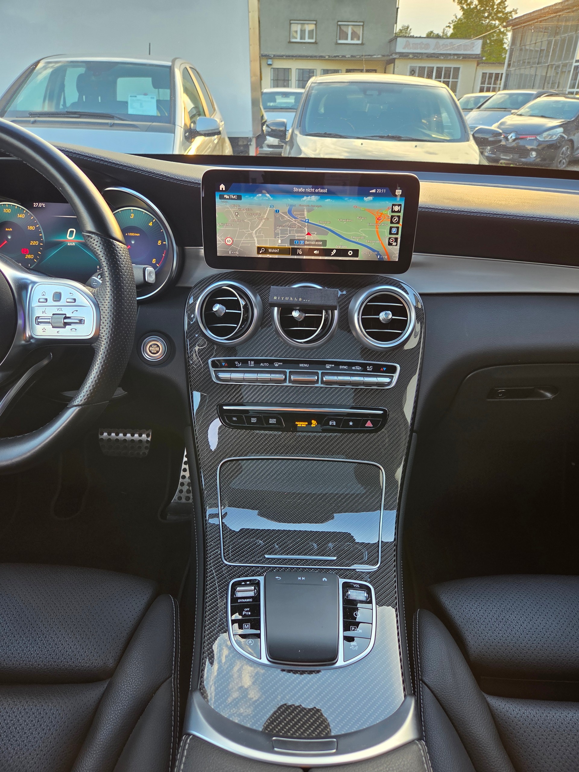 MERCEDES-BENZ GLC 400 d 4Matic AMG Line 9G-Tronic-image-19