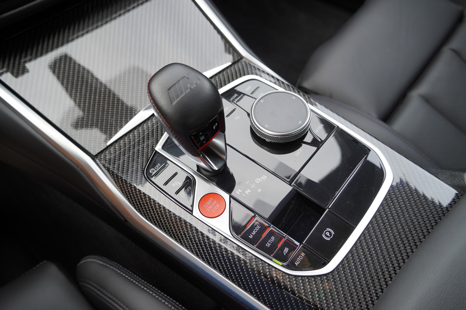 BMW M3 Competition M xDrive// CURVED DISPLAY //CARBON INTERIEURLEISTEN//-image-13
