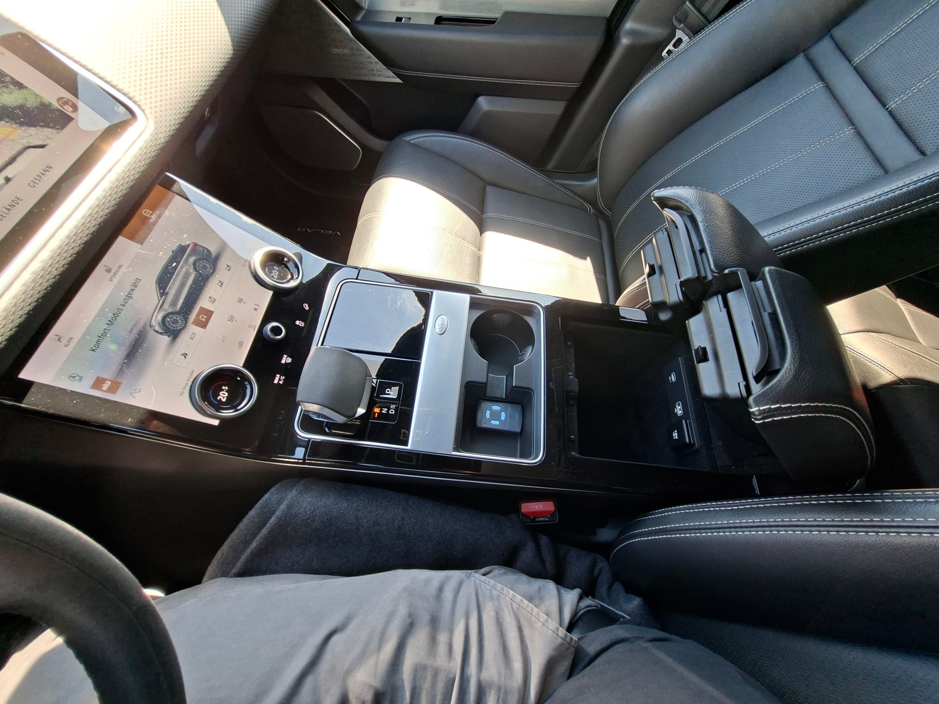 LAND ROVER Range Rover Velar P 250 SE Automatic-image-12
