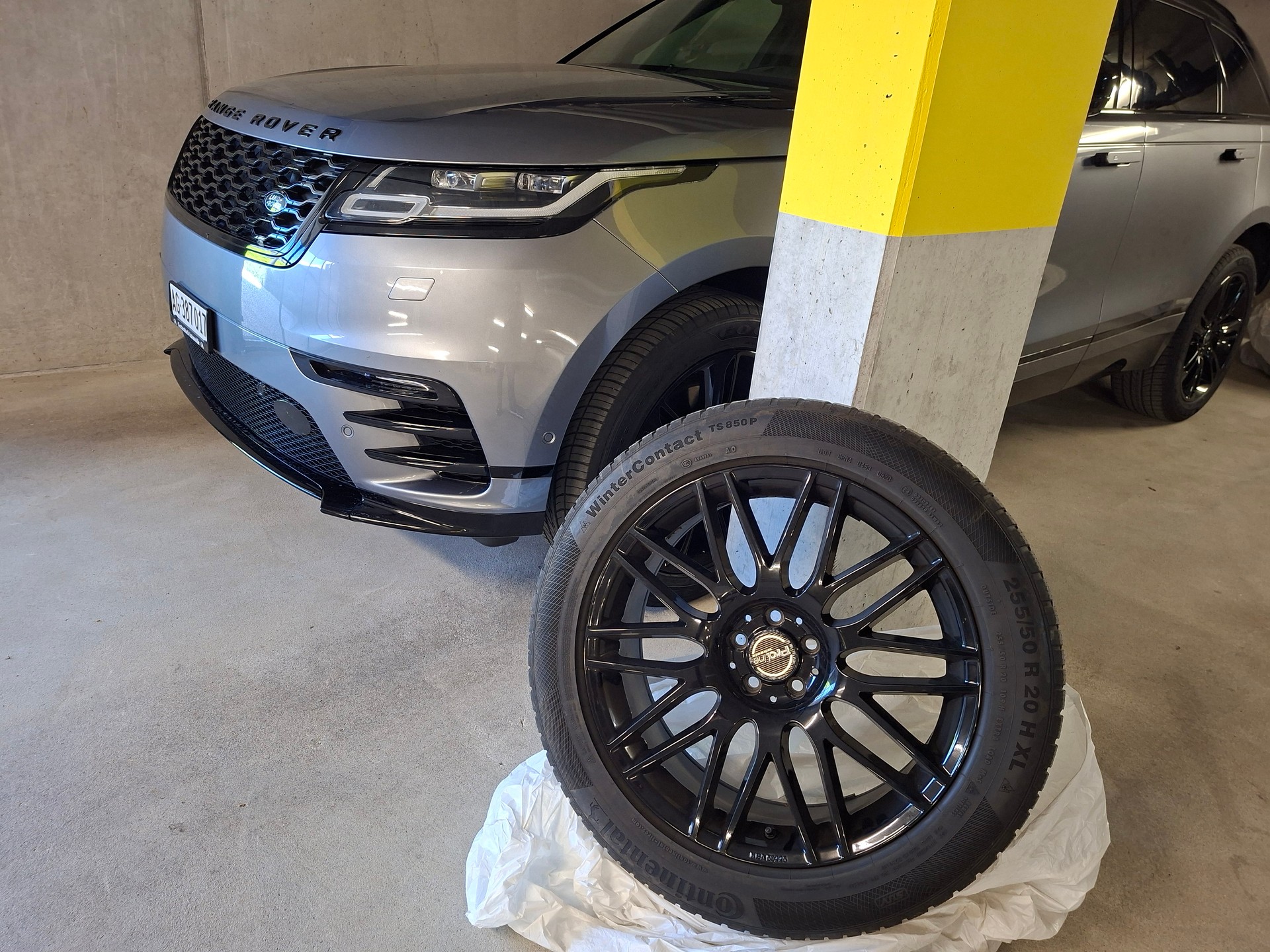 LAND ROVER Range Rover Velar P 250 SE Automatic-image-19