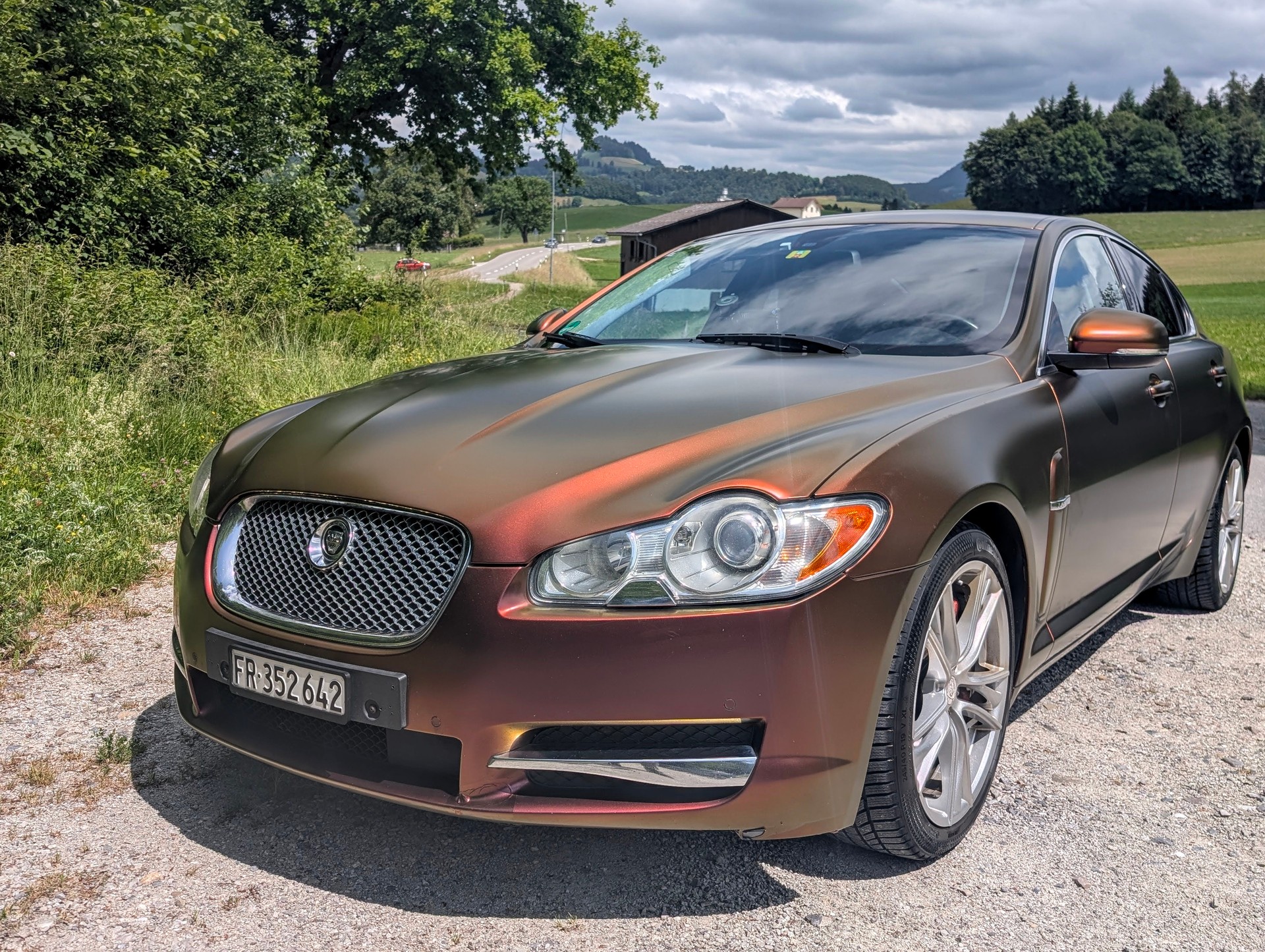 JAGUAR 5.0 V8 Portfolio-image-0