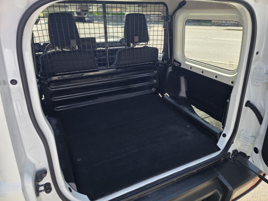 SUZUKI Jimny 1.5 Compact+ 4x4-image-7