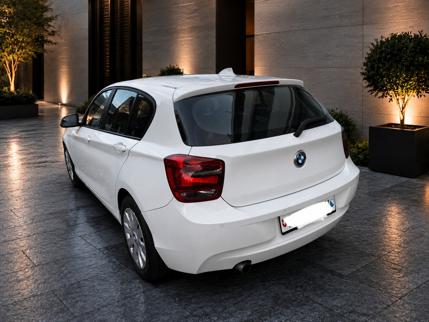 BMW 114i Business-image-2