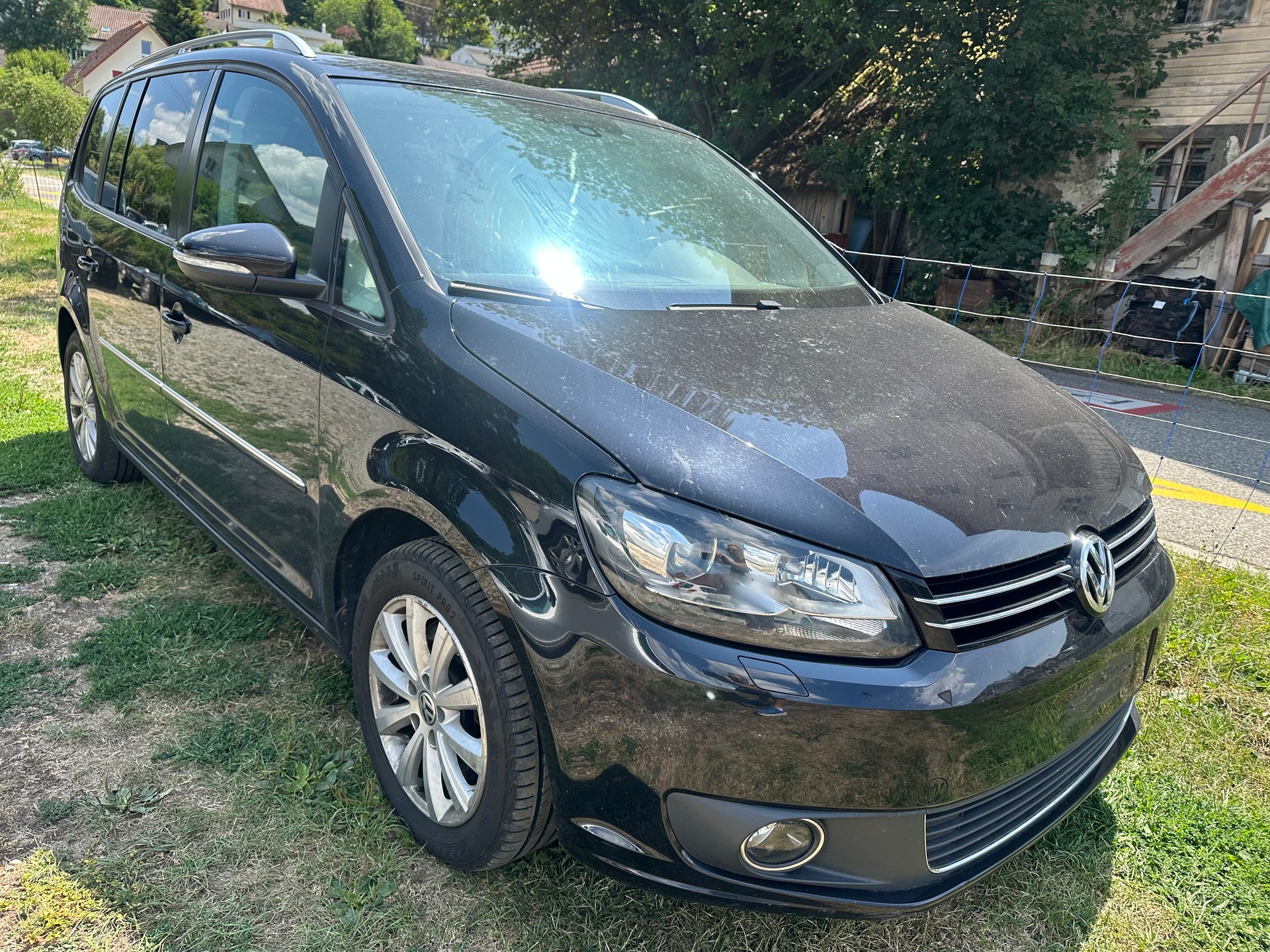 VW Touran 2.0 TDI Highline DSG-image-2