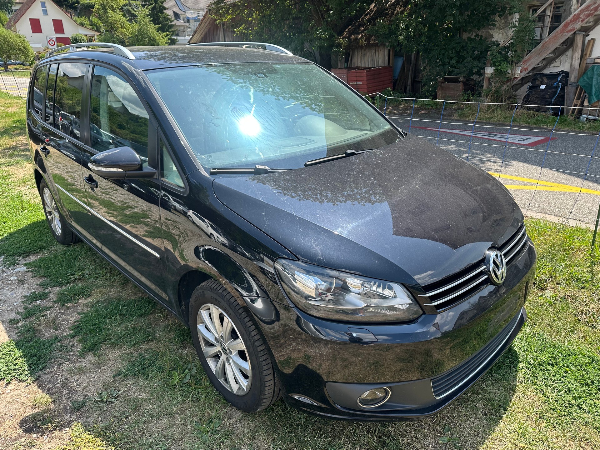 VW Touran 2.0 TDI Highline DSG-image-1