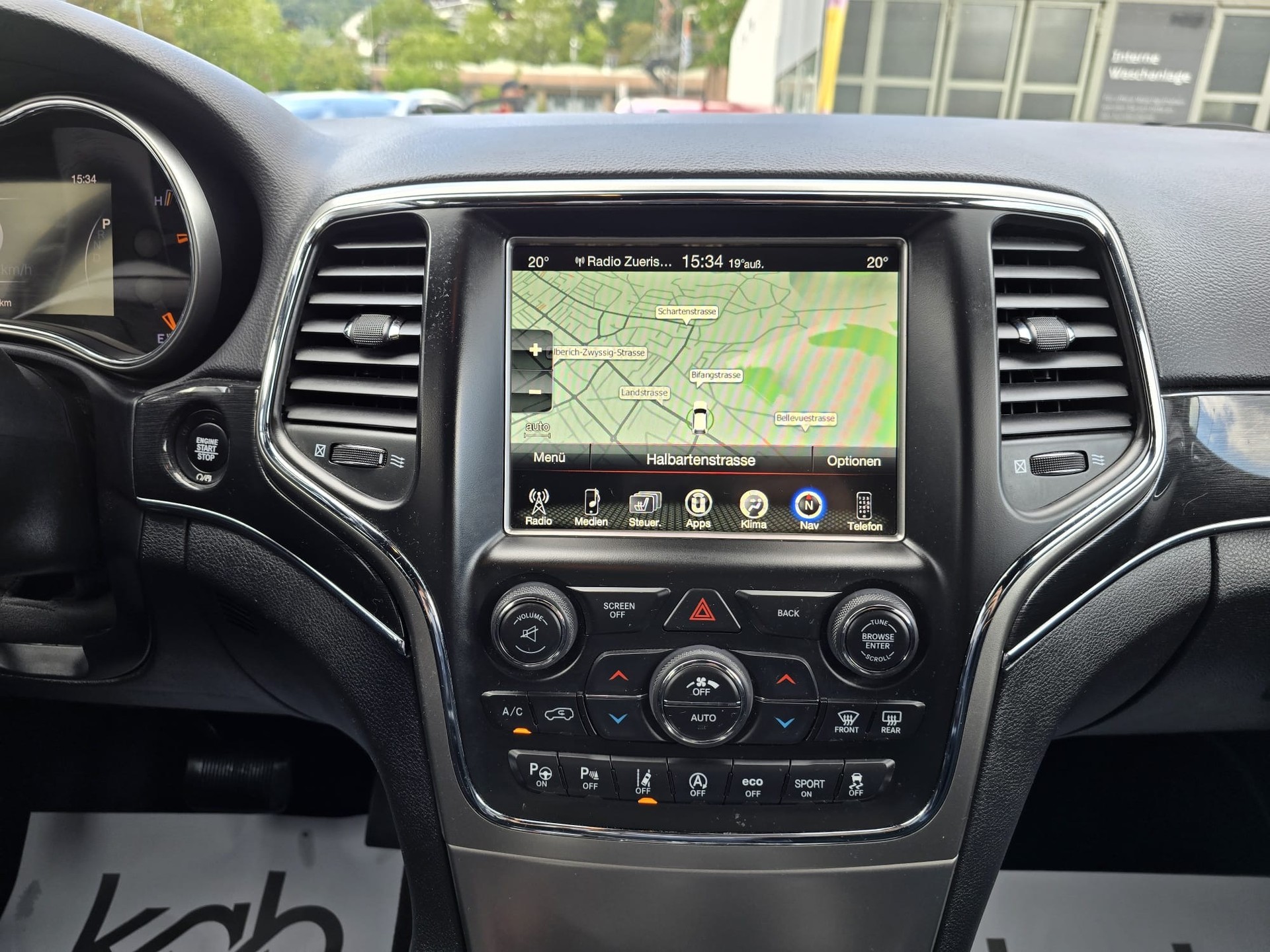 JEEP Grand Cherokee 3.0 CRD Trailhawk Automatic-image-10