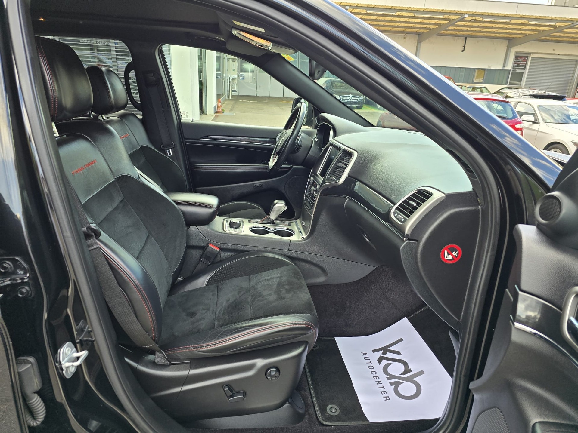 JEEP Grand Cherokee 3.0 CRD Trailhawk Automatic-image-21
