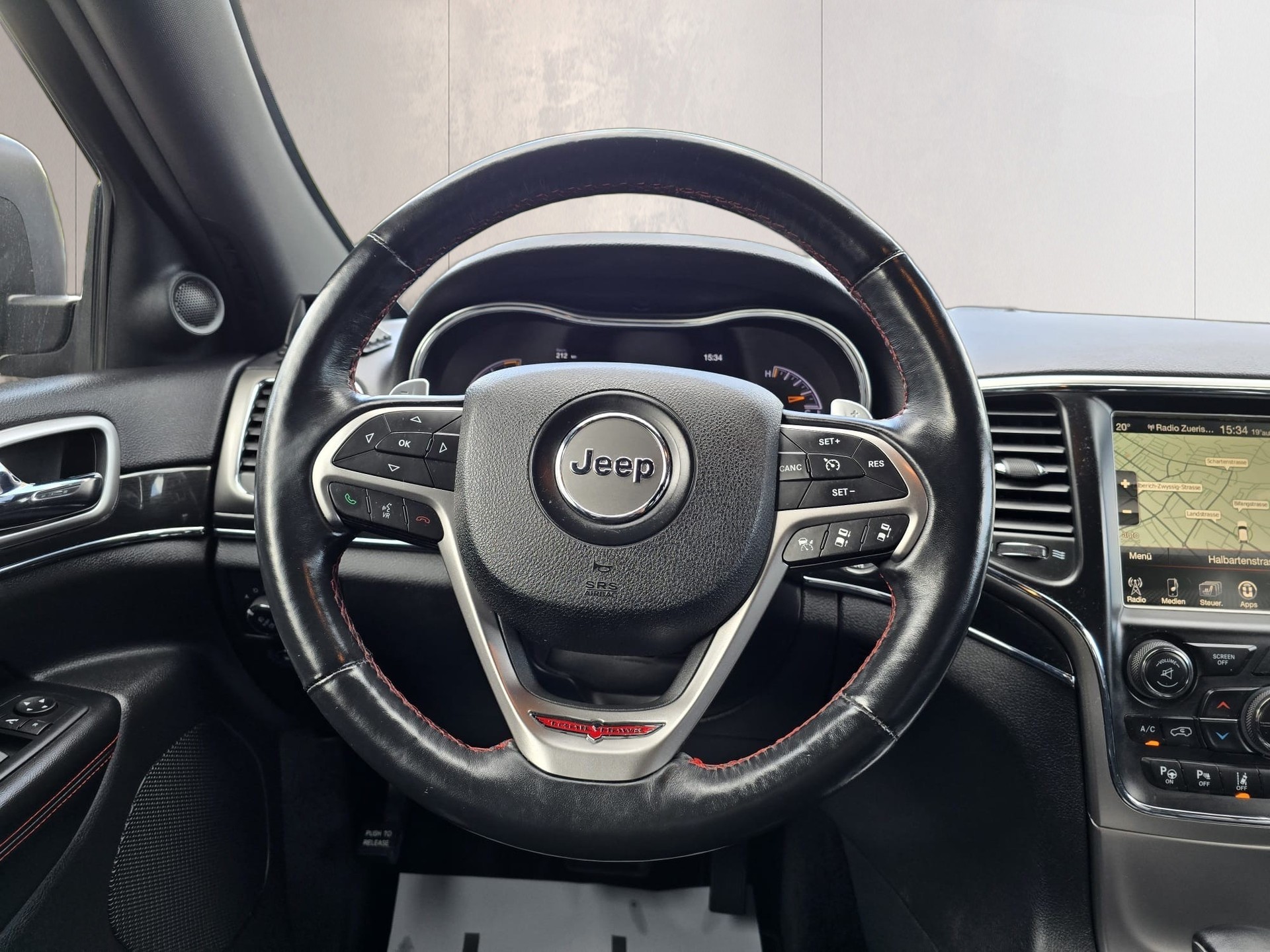 JEEP Grand Cherokee 3.0 CRD Trailhawk Automatic-image-9