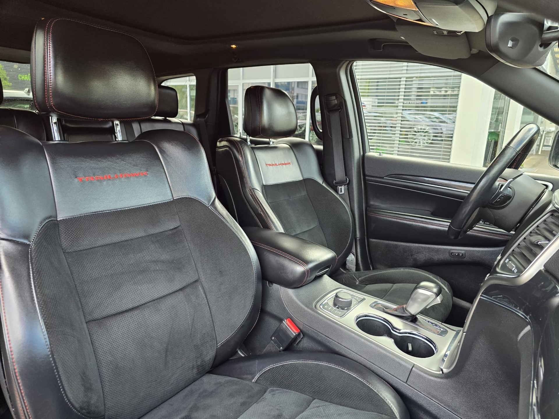 JEEP Grand Cherokee 3.0 CRD Trailhawk Automatic-image-19