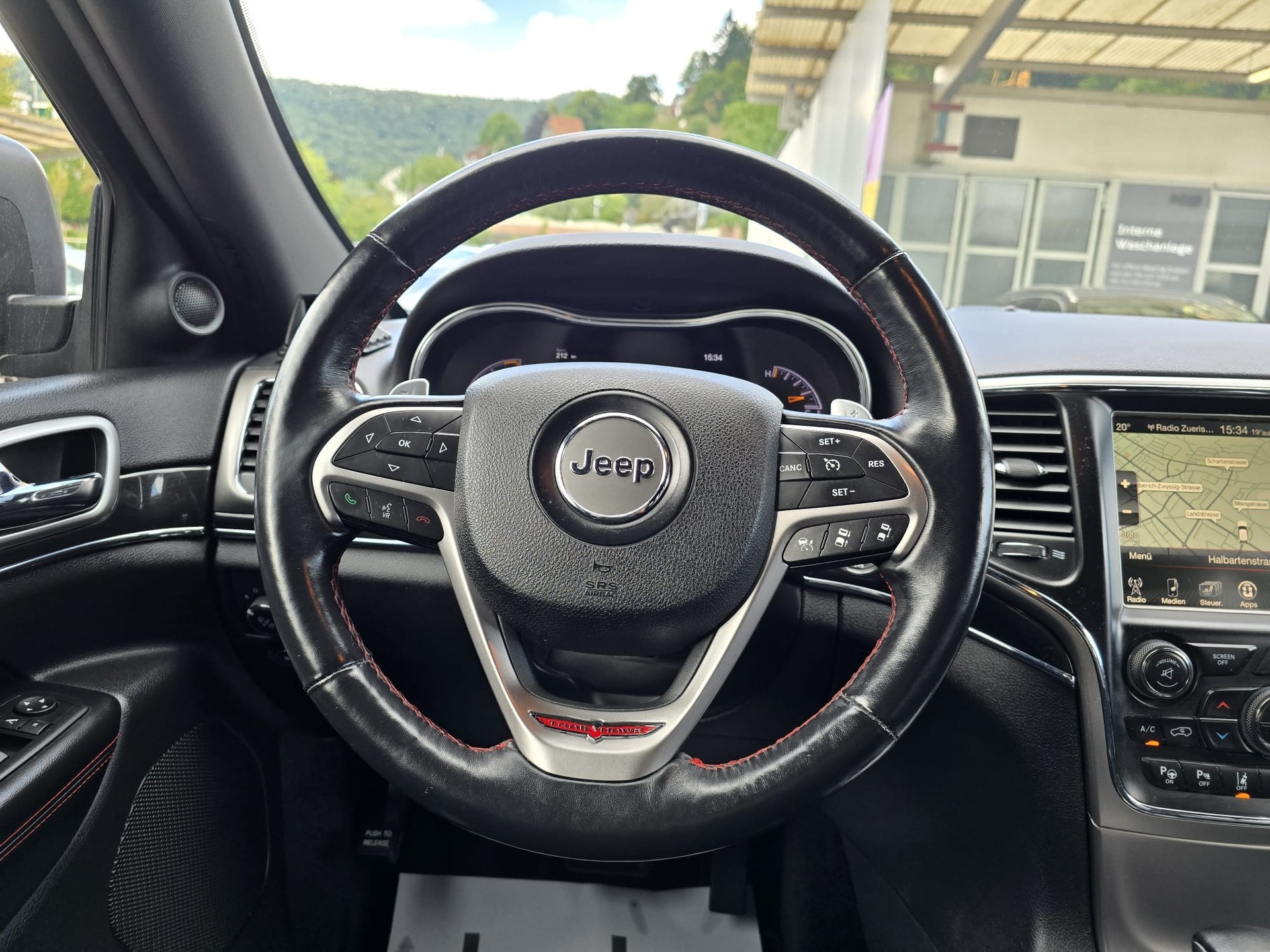 JEEP Grand Cherokee 3.0 CRD Trailhawk Automatic-image-9