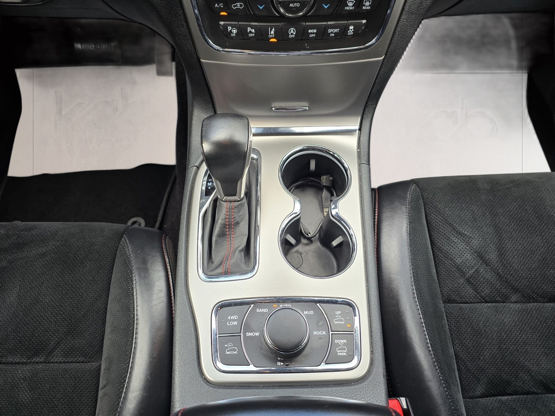 JEEP Grand Cherokee 3.0 CRD Trailhawk Automatic-image-12