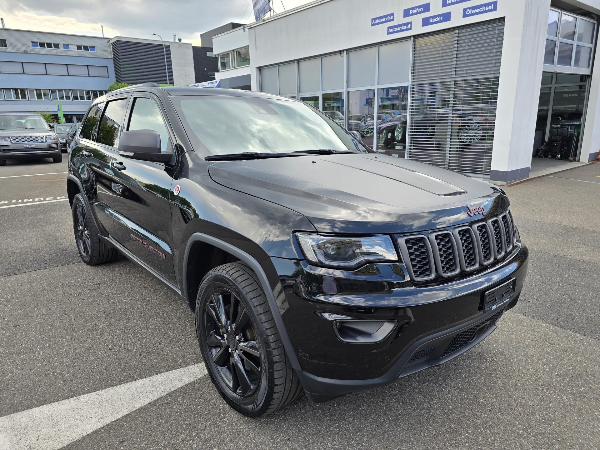 JEEP Grand Cherokee 3.0 CRD Trailhawk Automatic-showroom-element-2