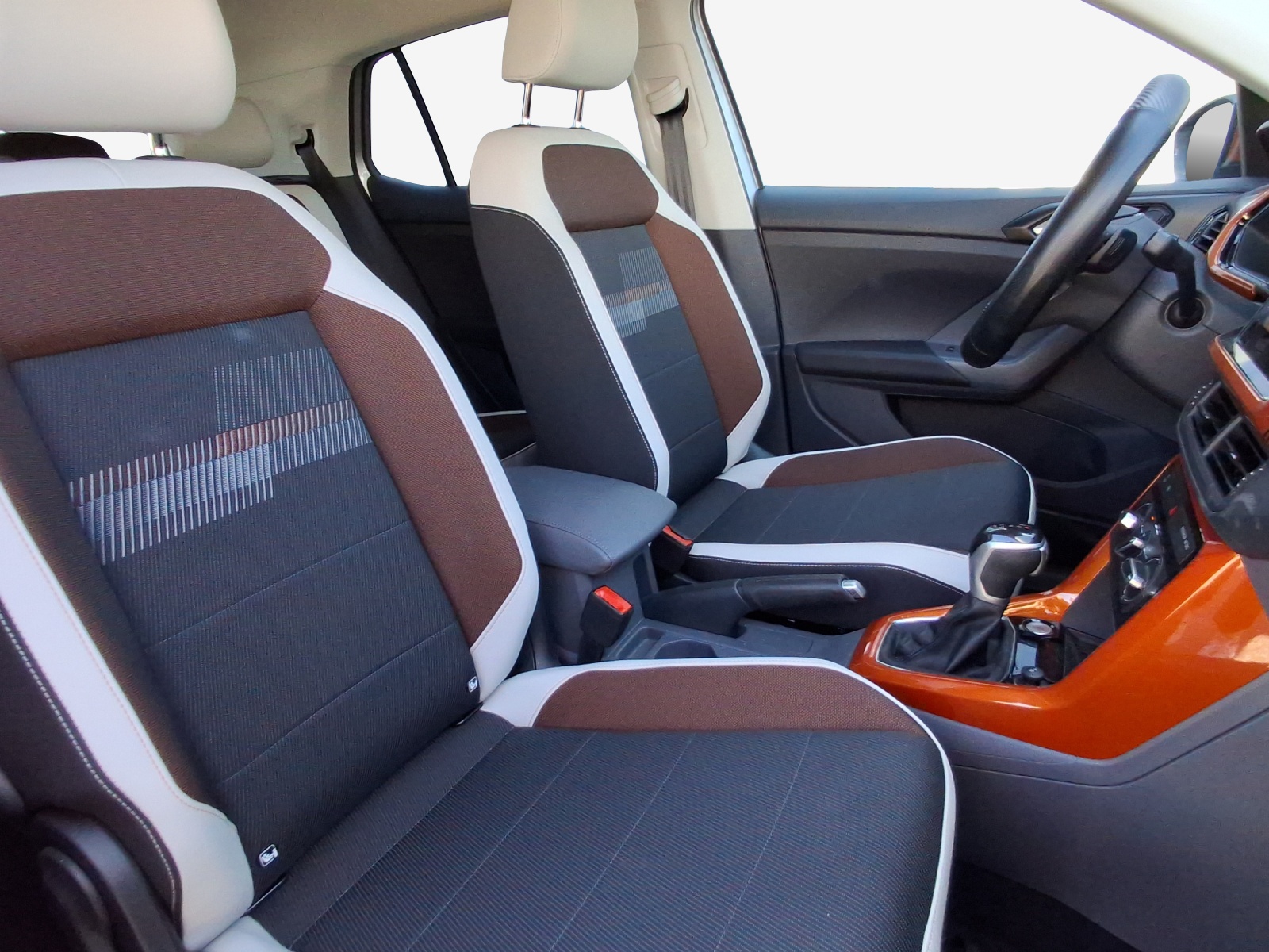 VW T-Cross 1.0 TSI Life DSG-image-14