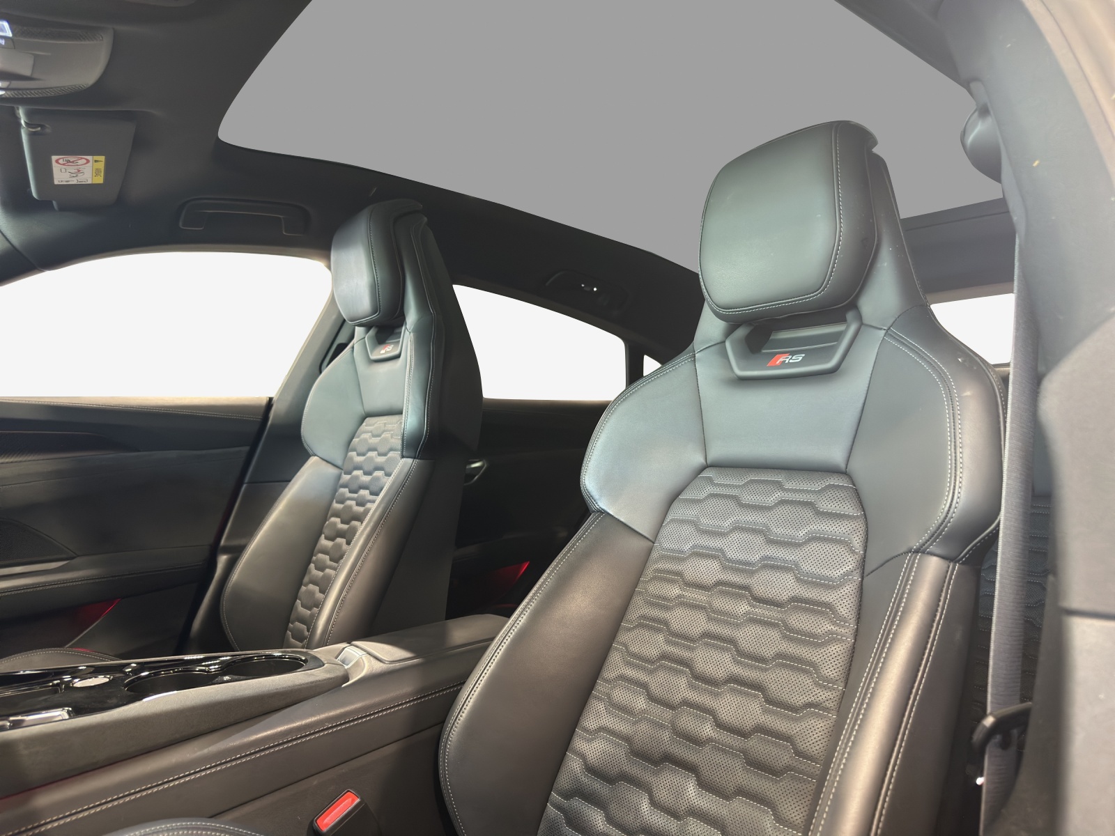 AUDI RS e-tron GT quattro-image-14
