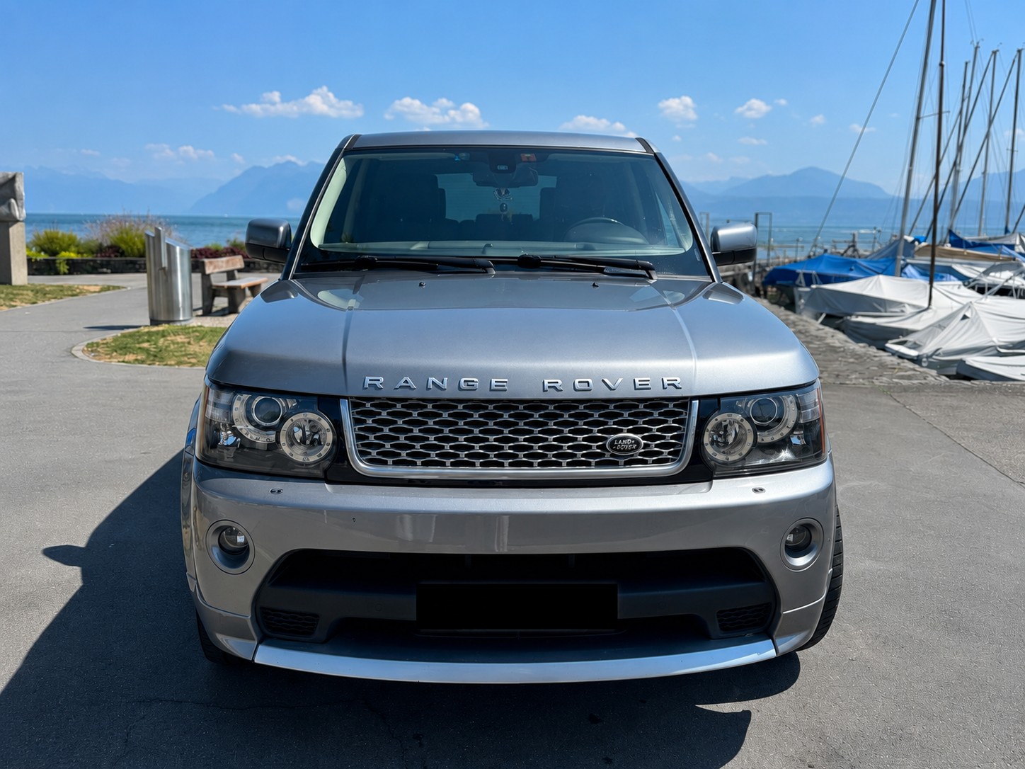 LAND ROVER 3.0 SDV6 Autobiography-image-2