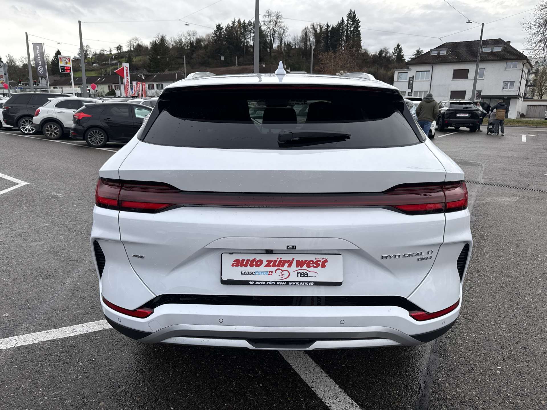 BYD Seal U DM-i PHEV Design AWD 324PS Automat-image-13