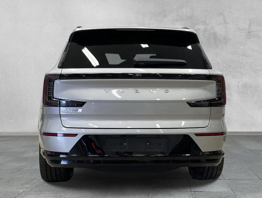 VOLVO EX90 Twin Performance 111 kWh Ultra AWD - 7 Sitzer-image-7
