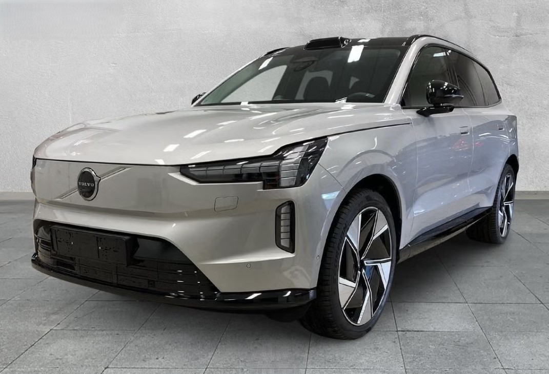 VOLVO EX90 Twin Performance 111 kWh Ultra AWD - 7 Sitzer-image-0