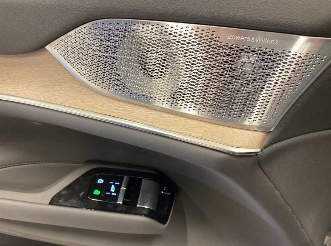 VOLVO EX90 Twin Performance 111 kWh Ultra AWD - 7 Sitzer-image-11