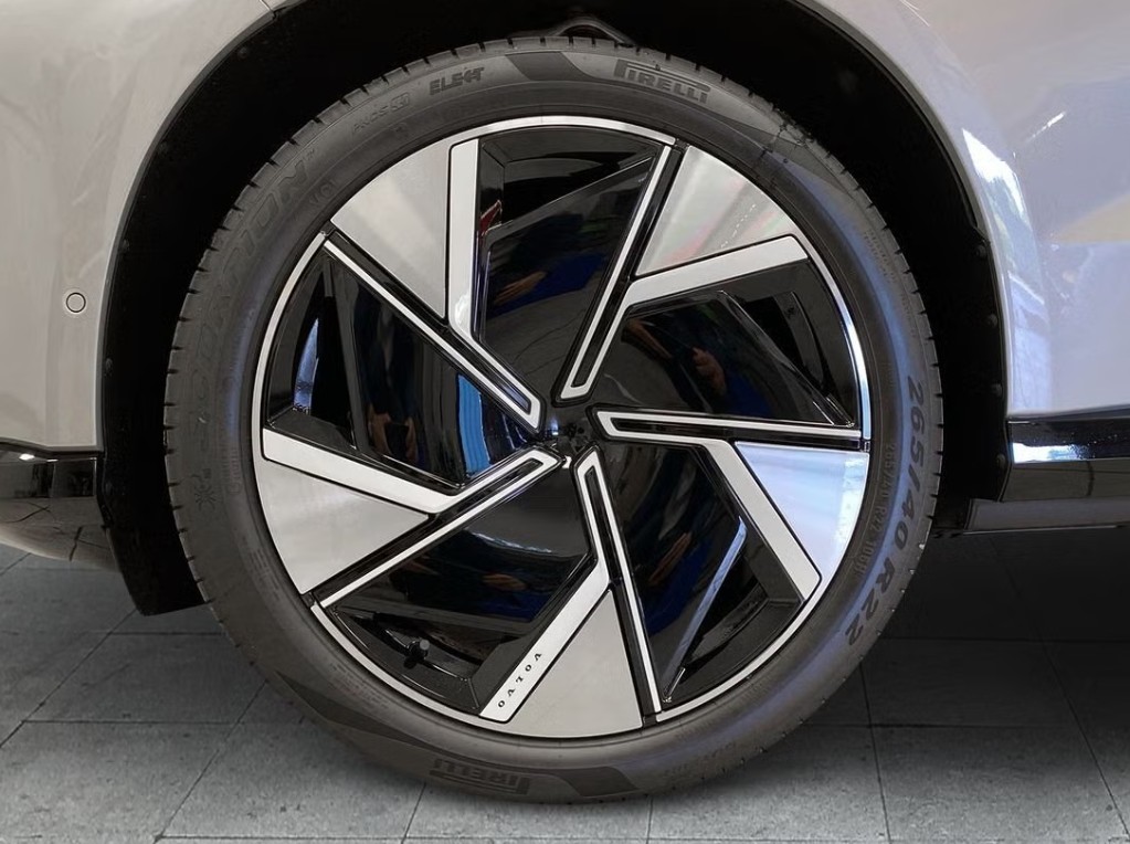 VOLVO EX90 Twin Performance 111 kWh Ultra AWD - 7 Sitzer-image-8
