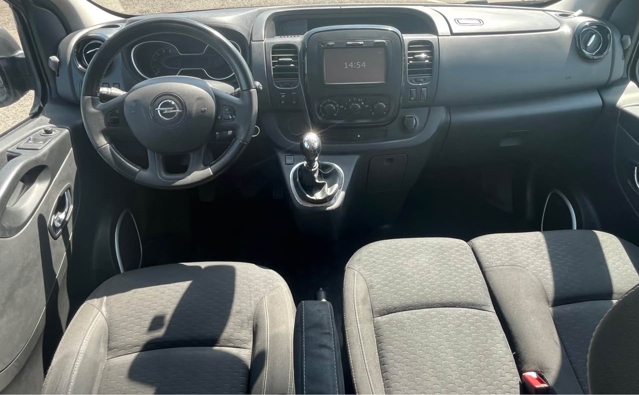 OPEL Vivaro 1.6 CDTI Combi+ 2.7t L1H1-image-8
