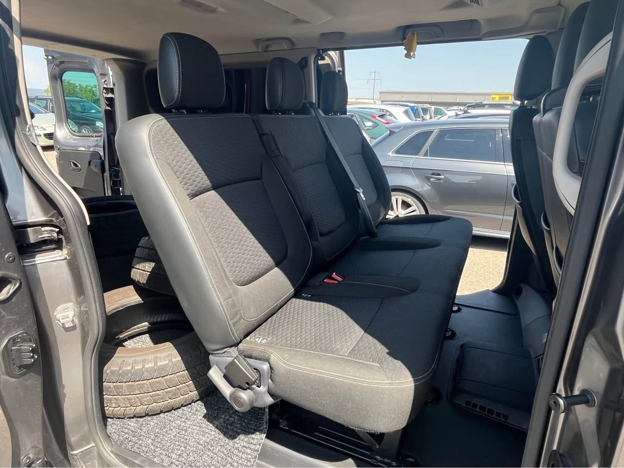 OPEL Vivaro 1.6 CDTI Combi+ 2.7t L1H1-image-10