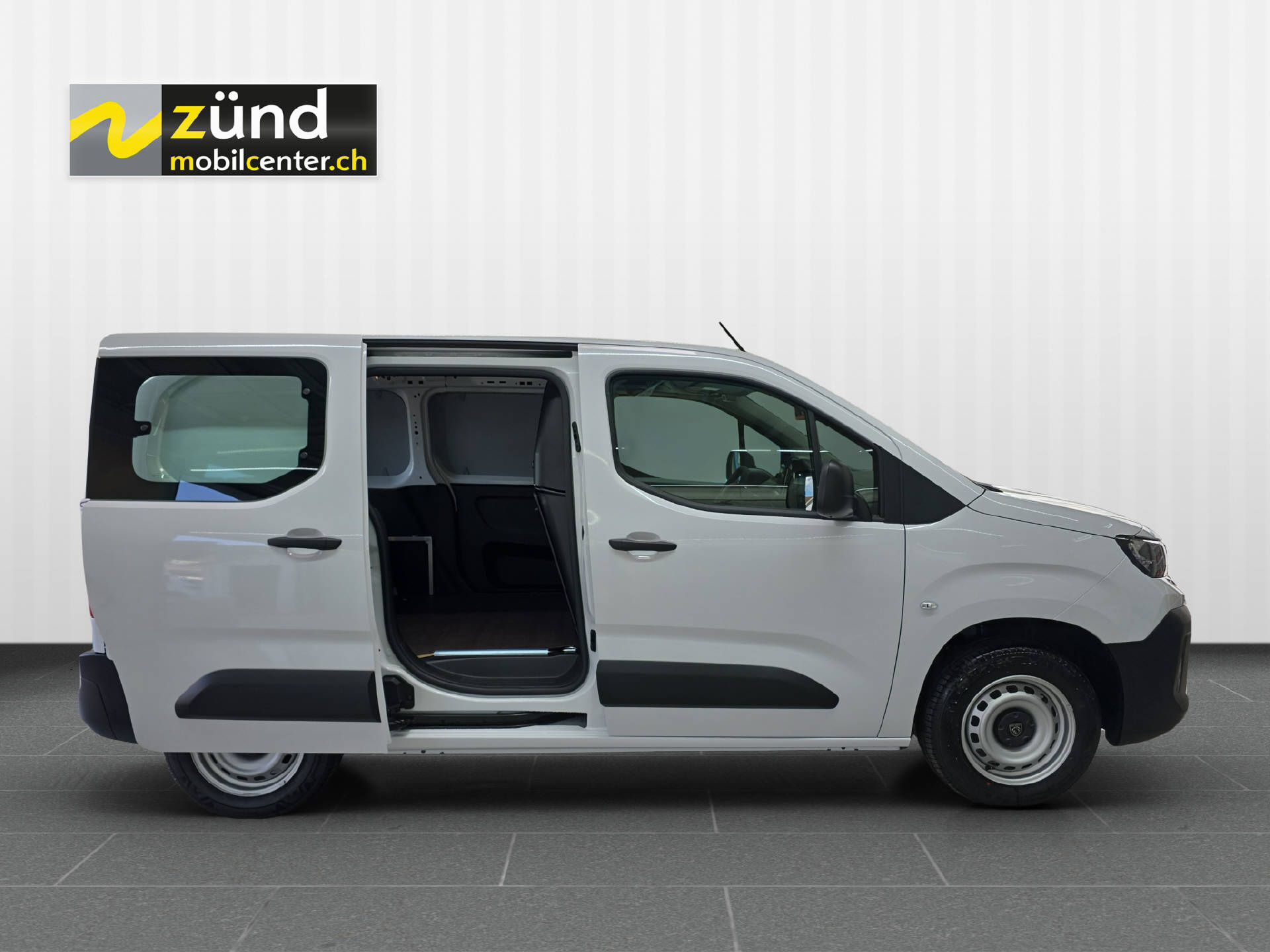 PEUGEOT Partner Tepee 1.2 PureTech Allure S/S-image-2