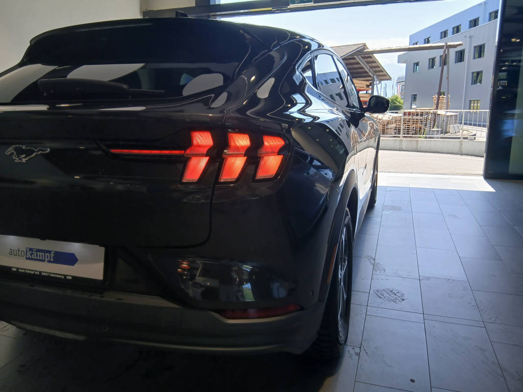 FORD Mustang Mach-E Extended-image-17