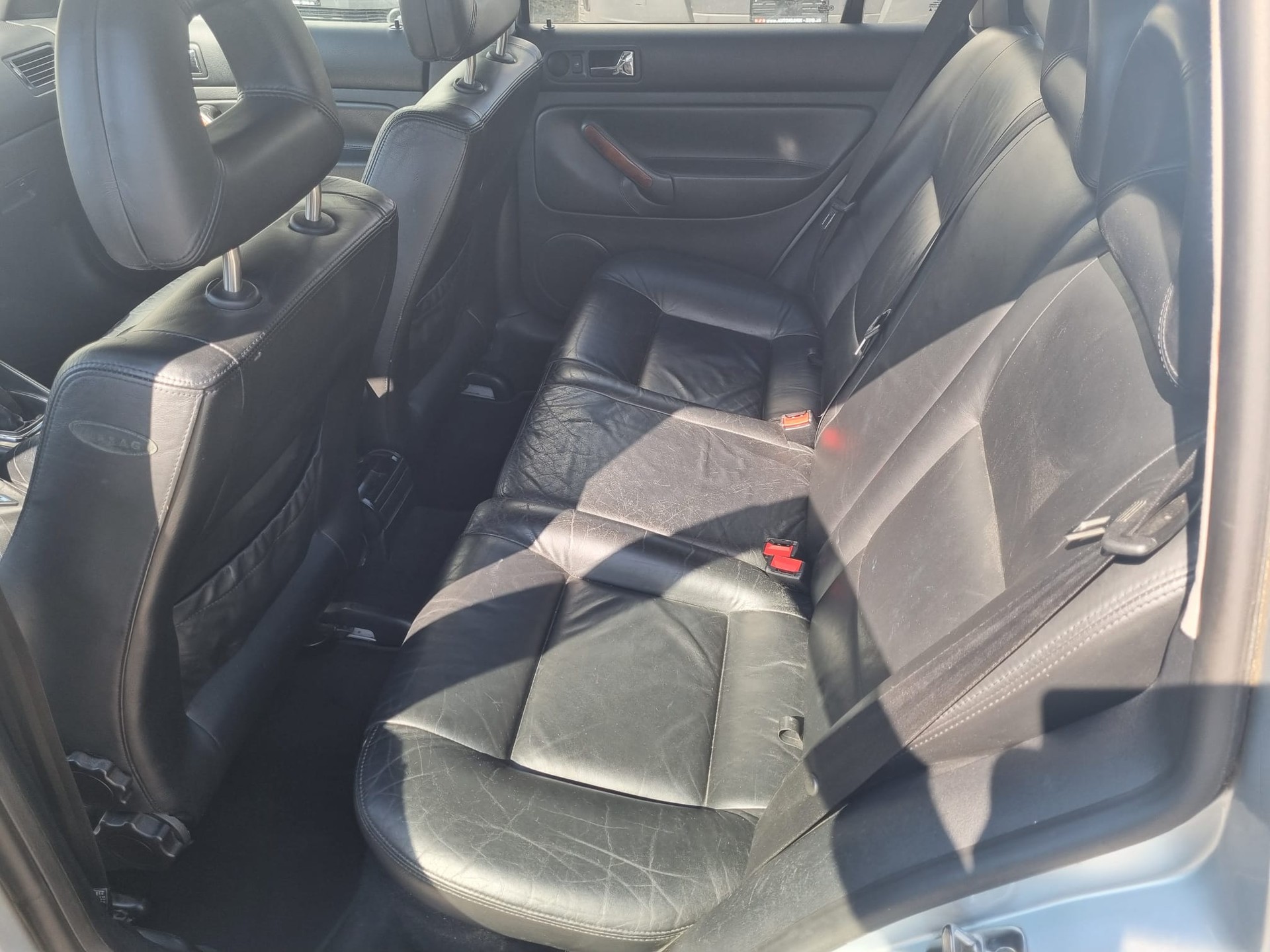 VW Bora Variant 2.8 Highline Euro 4-image-6