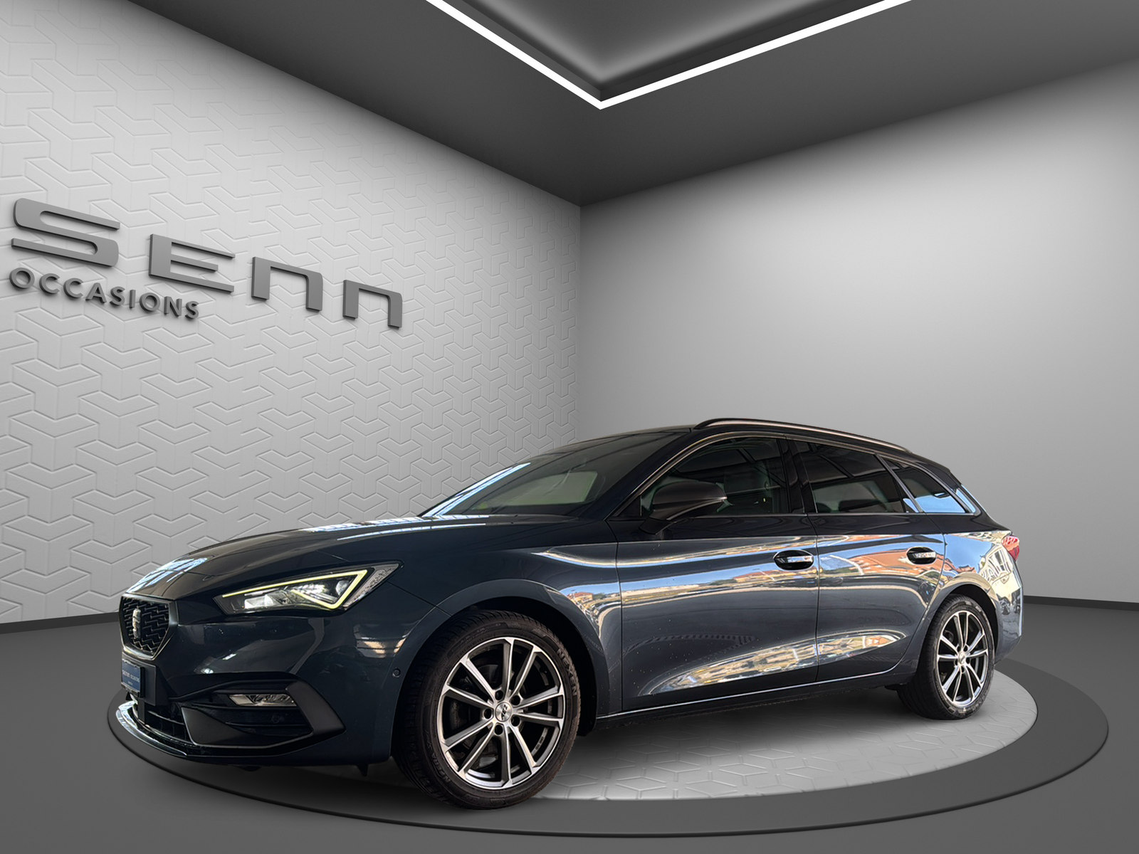 SEAT Leon ST 1.5 eTSI mHEV DSG FR-image-0