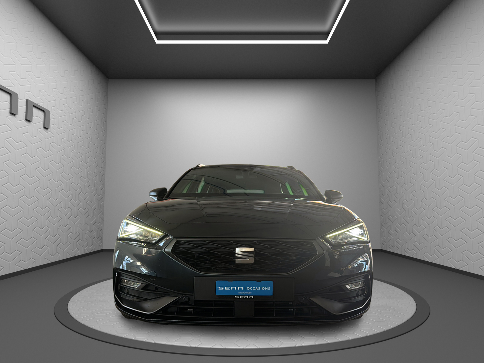 SEAT Leon ST 1.5 eTSI mHEV DSG FR-image-1