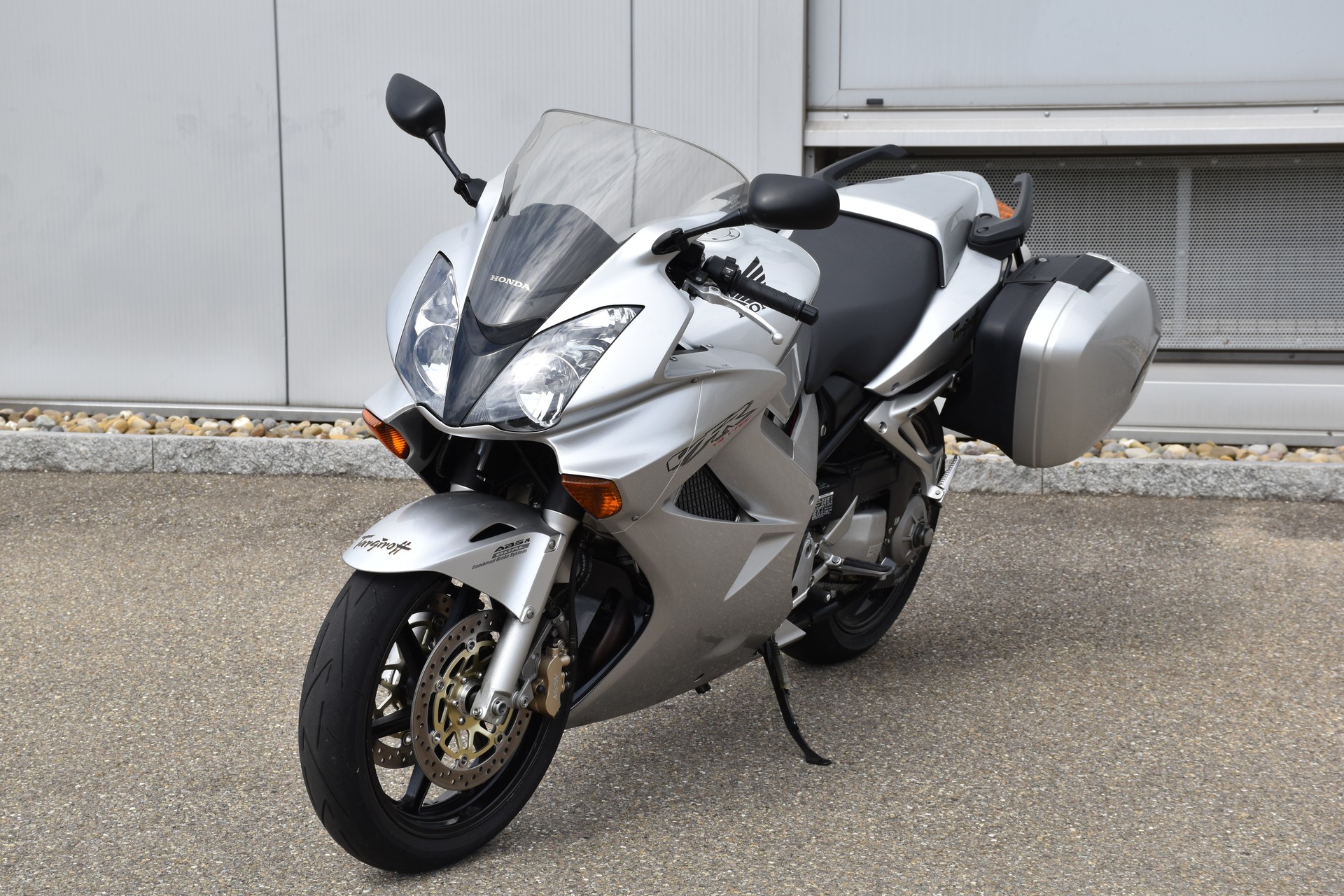 HONDA VFR 800 FI ABS-image-6