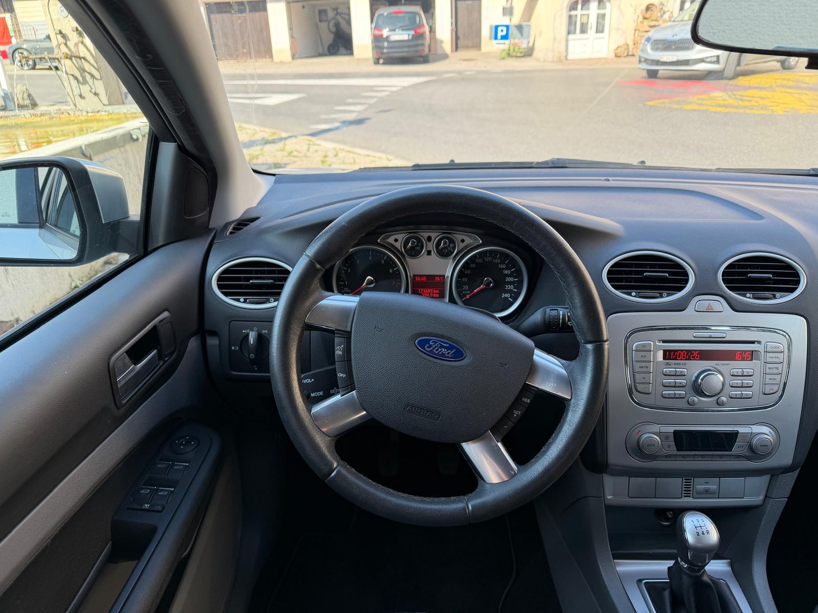 FORD Focus 1.6i VCT Carving-image-5