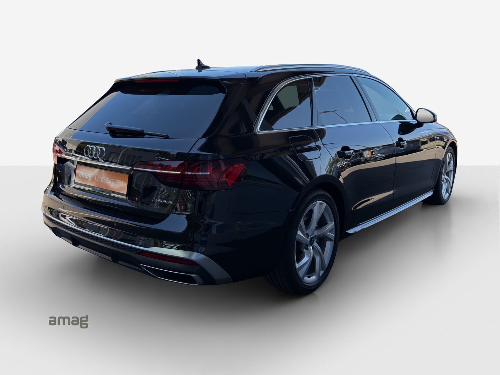 AUDI A4 Avant 40 TFSI S line S-tronic quattro-image-4