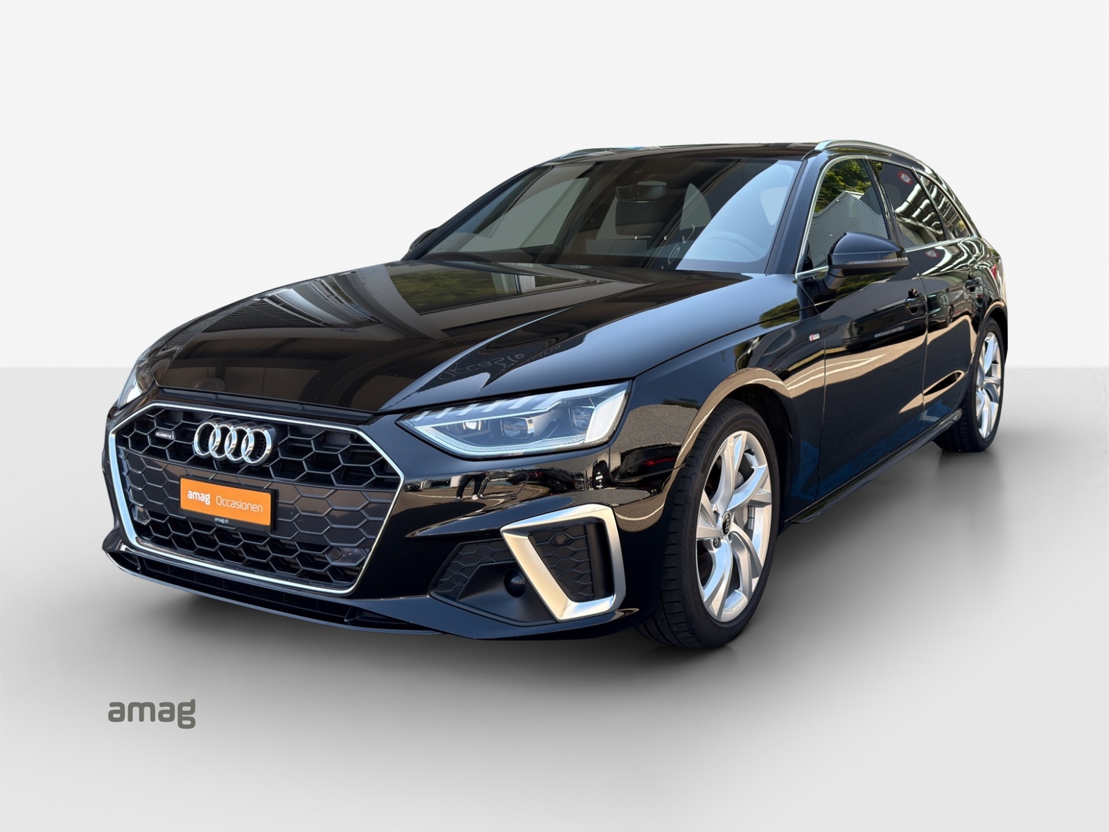 AUDI A4 Avant 40 TFSI S line S-tronic quattro-image-0